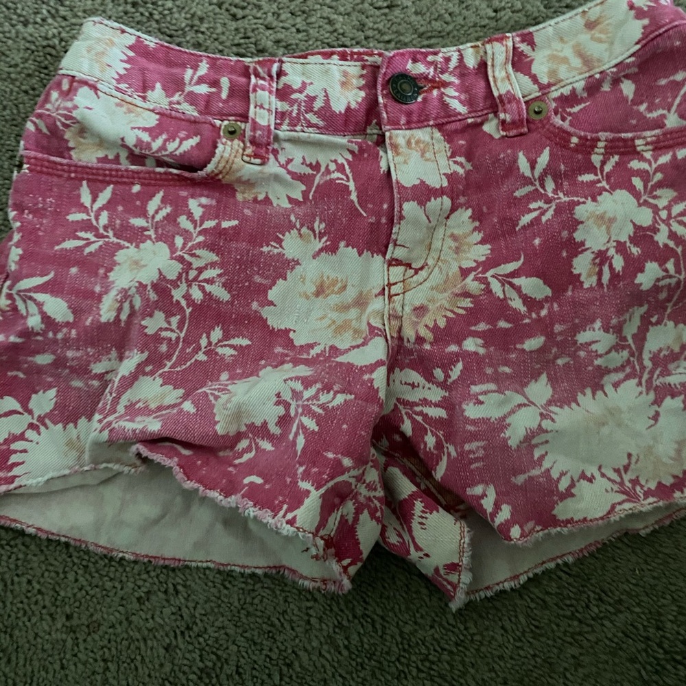 Little girl shorts for the low